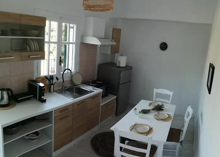 Pericles Apartment