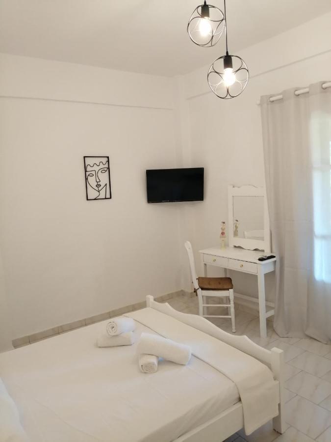 Pericles Dassia (Corfu)